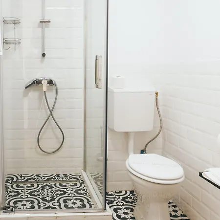 Graffiti Rooftop - Location 3*