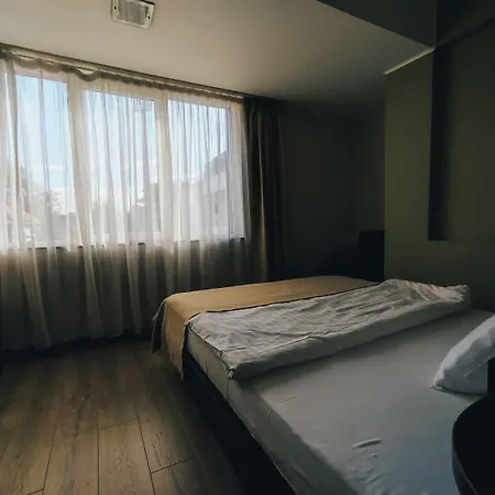 Graffiti Hotel Bukareszt