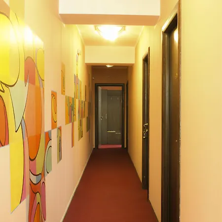 Graffiti Hotel Rooftop - Central Location Bucharest