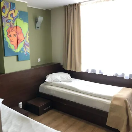 Graffiti Hotel Rooftop - Central Location Hotel 3*