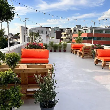 Hotel Graffiti Hotel Rooftop - Central Location 3*