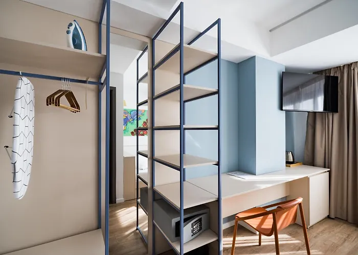 Graffiti Hotel Rooftop - Central Location بوخارست