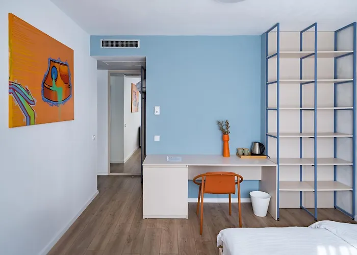 Graffiti Hotel Rooftop - Central Location فندق