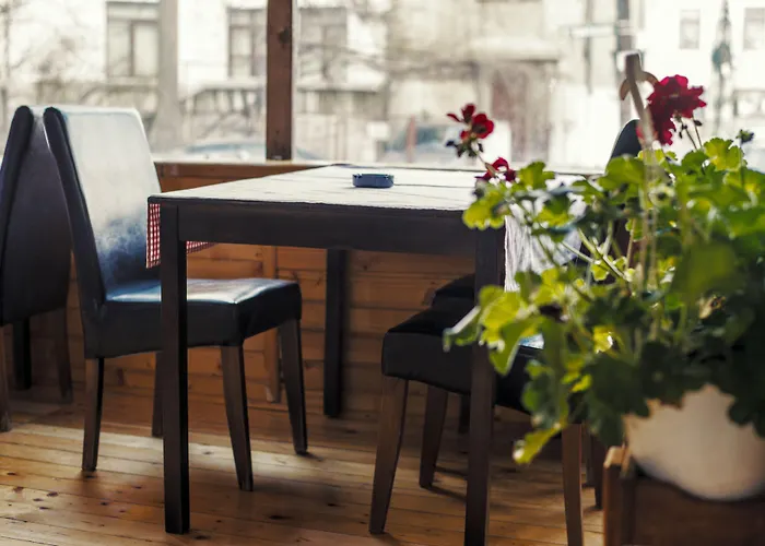 Graffiti Hotel Rooftop - Central Location 3*