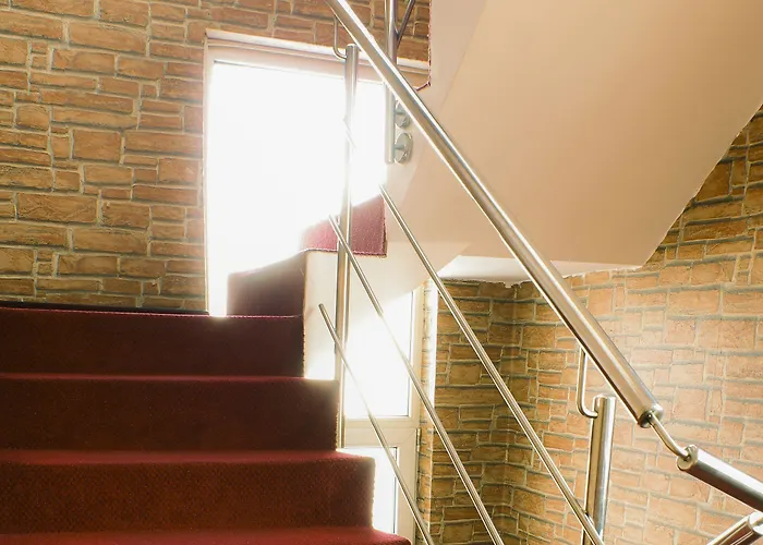 Graffiti Hotel Rooftop - Central Location 3*