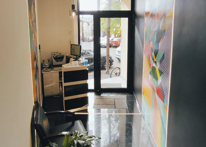 Graffiti Hotel Rooftop - Central Location فندق بوخارست