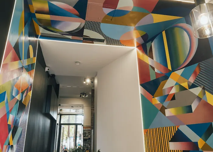 Graffiti Hotel Rooftop - Central Location بوخارست