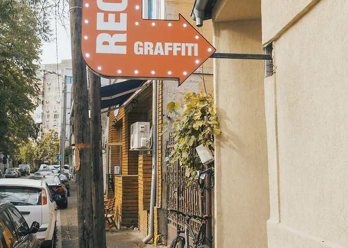 Graffiti Hotel Rooftop - Central Location فندق 3*