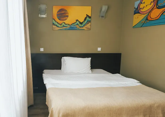 Graffiti Hotel Rooftop - Central Location فندق