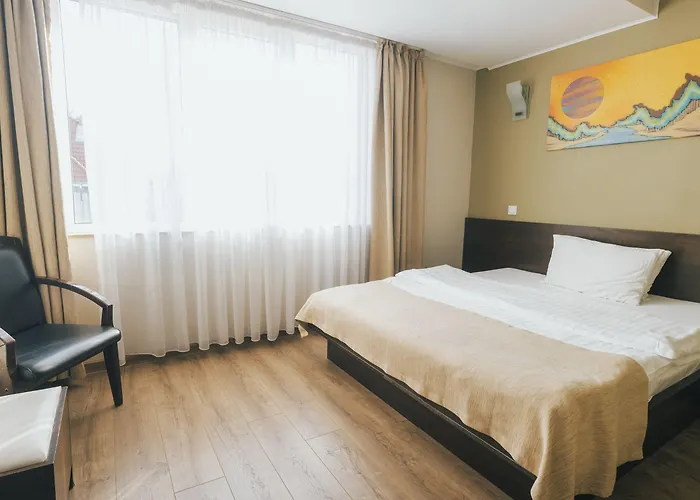 Graffiti Hotel Rooftop - Central Location فندق بوخارست