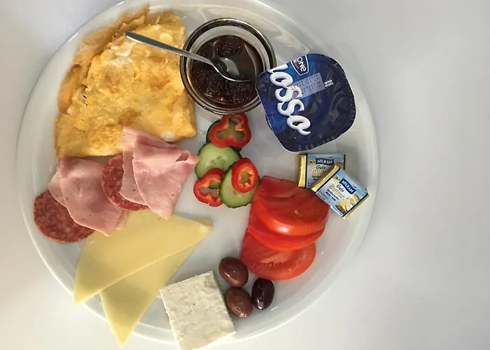 Szálloda Graffiti Rooftop - Location 3*