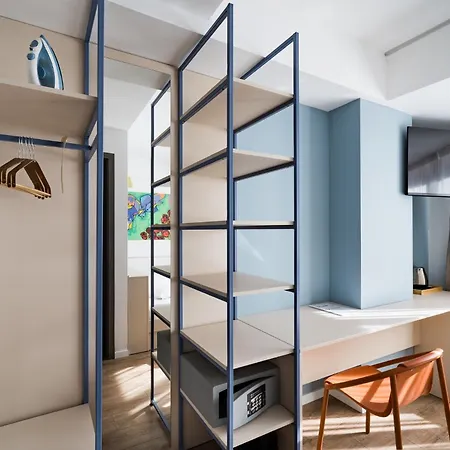 Graffiti Rooftop - Location Boekarest