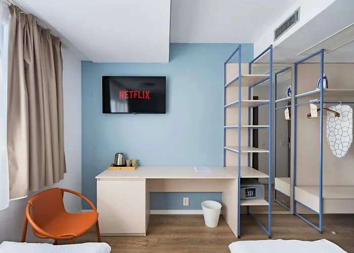 Graffiti Rooftop - Location Boekarest